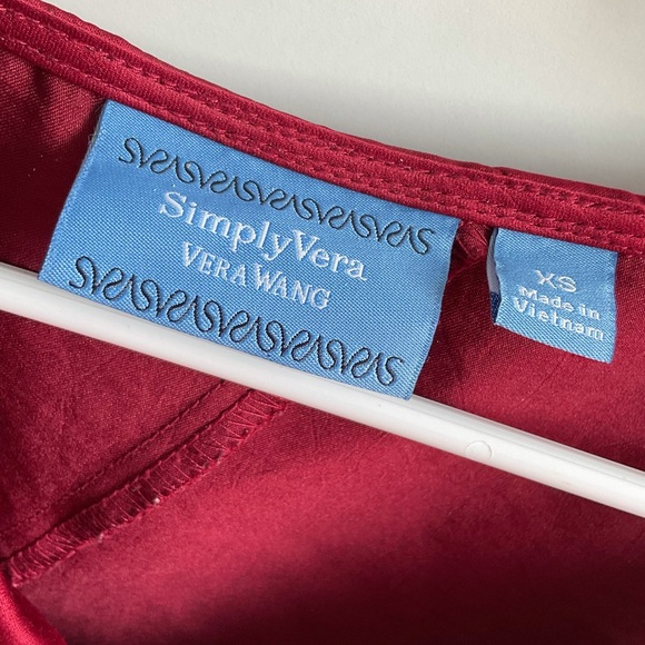 XS Dark Red Elegant top, Simply Vera - Picture 6 of 10